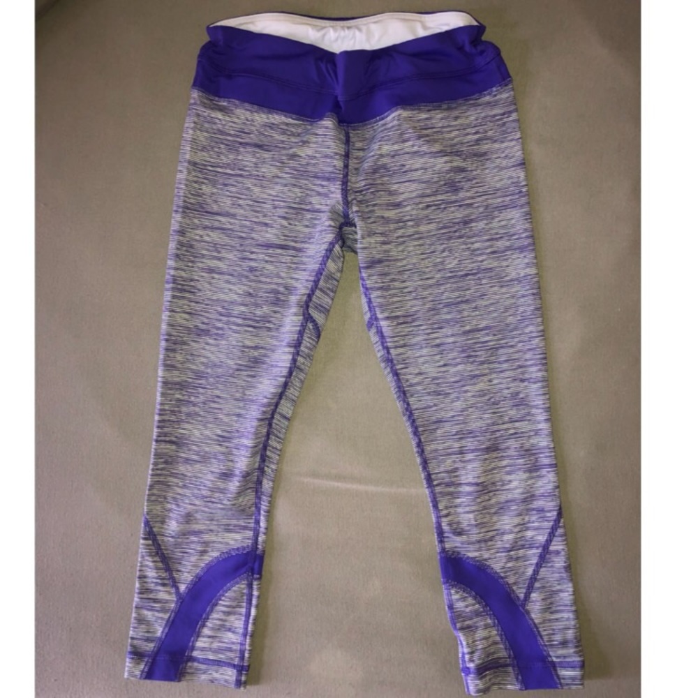 Lululemon Run Inspire Crop sIze 6 EUC